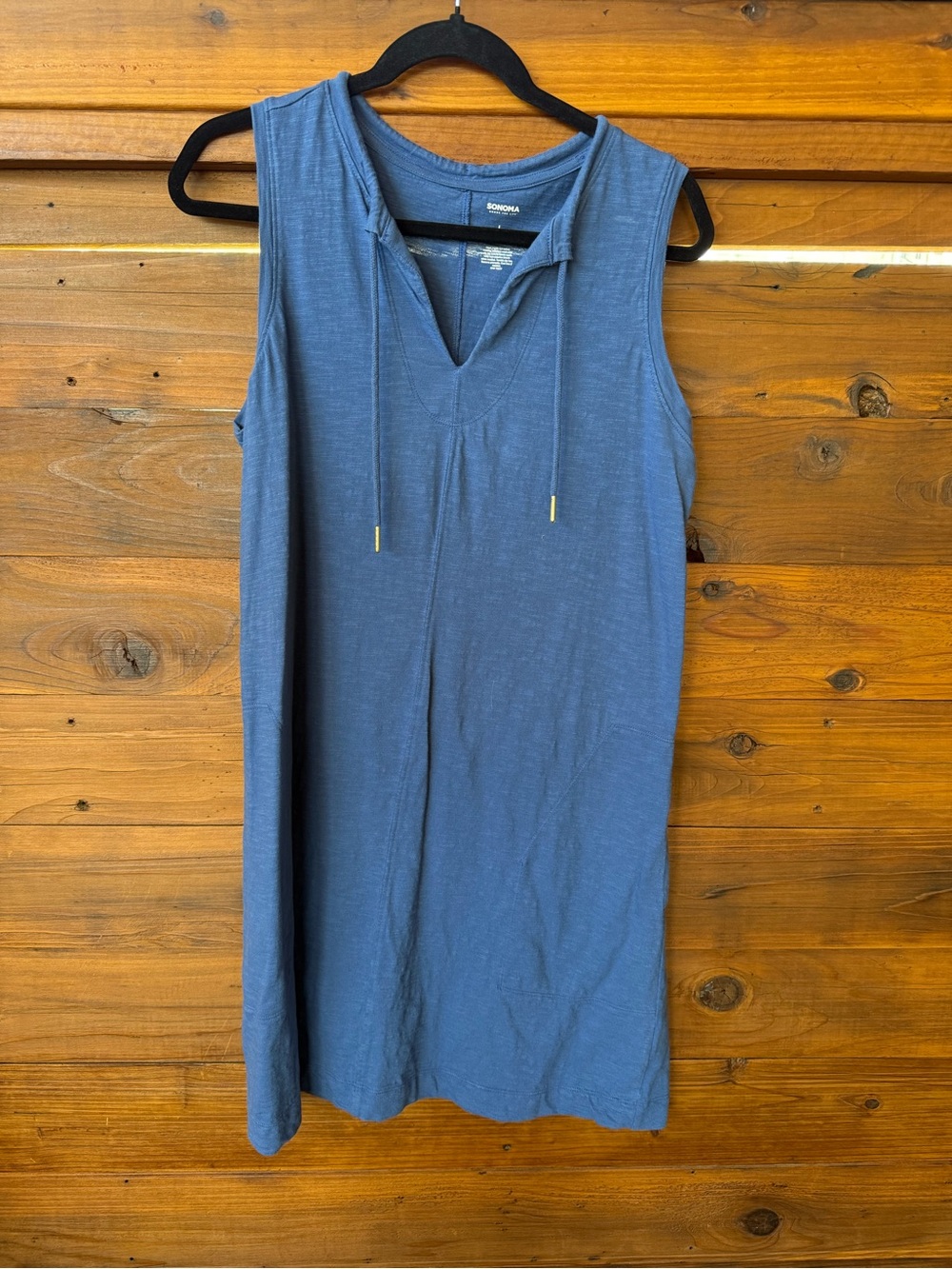Cotton dress with pockets. NWOT.
